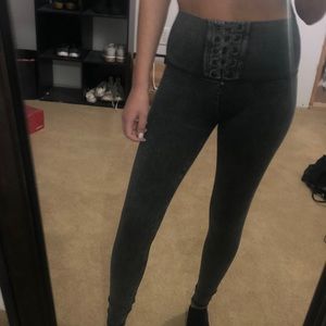 Cross cross leggings